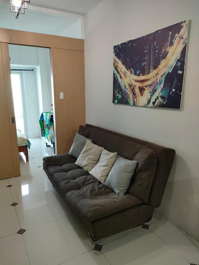 Smdc Wind Residences Tagaytay With Balcony 19Th Floor Tagaytay City Esterno foto