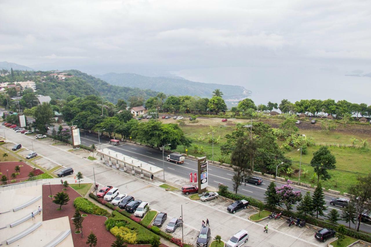 Smdc Wind Residences Tagaytay With Balcony 19Th Floor Tagaytay City Esterno foto