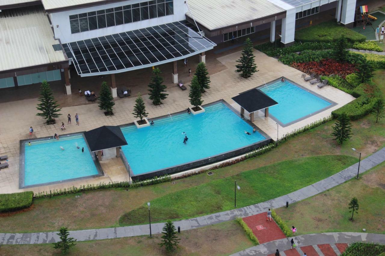 Smdc Wind Residences Tagaytay With Balcony 19Th Floor Tagaytay City Esterno foto
