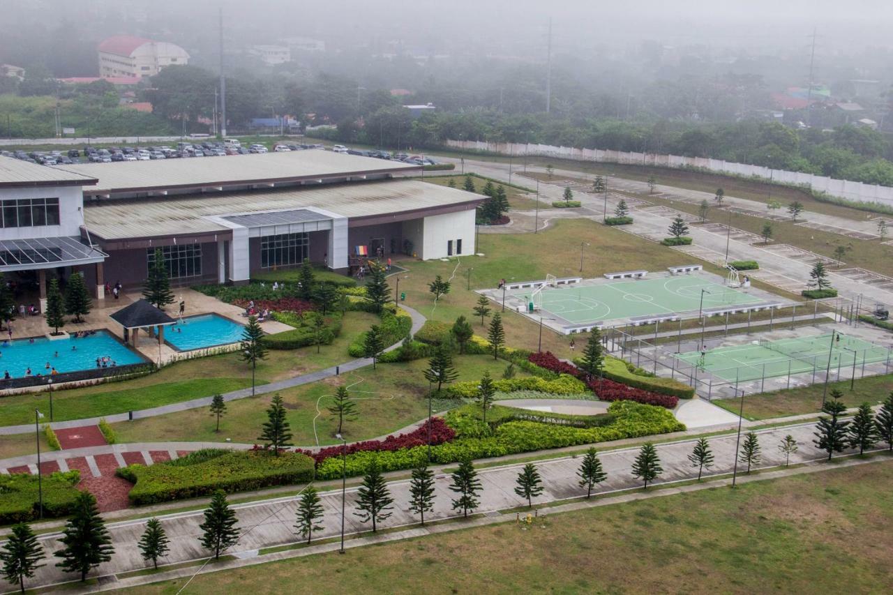 Smdc Wind Residences Tagaytay With Balcony 19Th Floor Tagaytay City Esterno foto