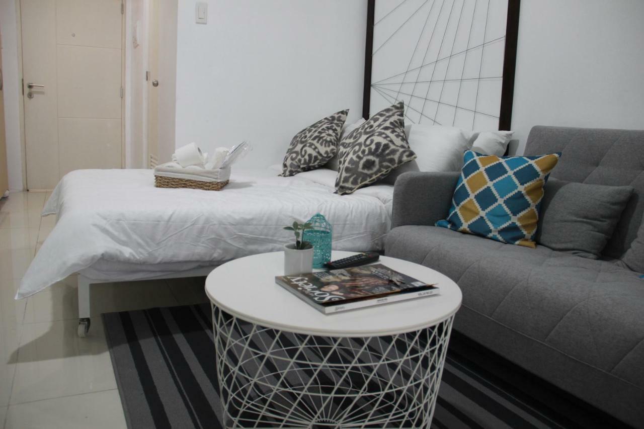 Smdc Wind Residences Tagaytay With Balcony 19Th Floor Tagaytay City Esterno foto