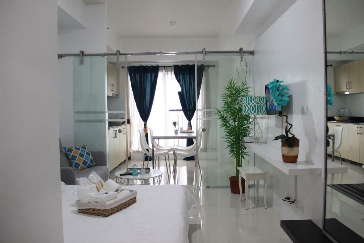 Smdc Wind Residences Tagaytay With Balcony 19Th Floor Tagaytay City Esterno foto